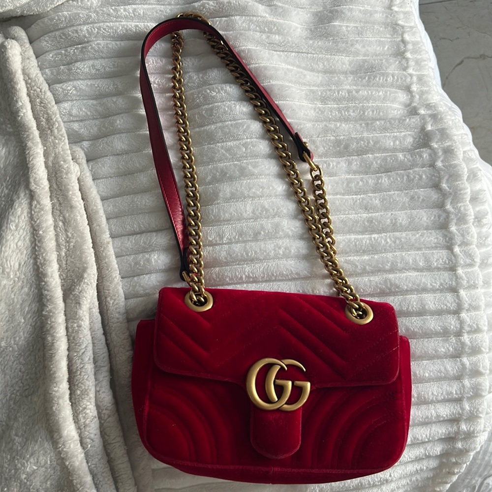 gucci marmont bag red velvet